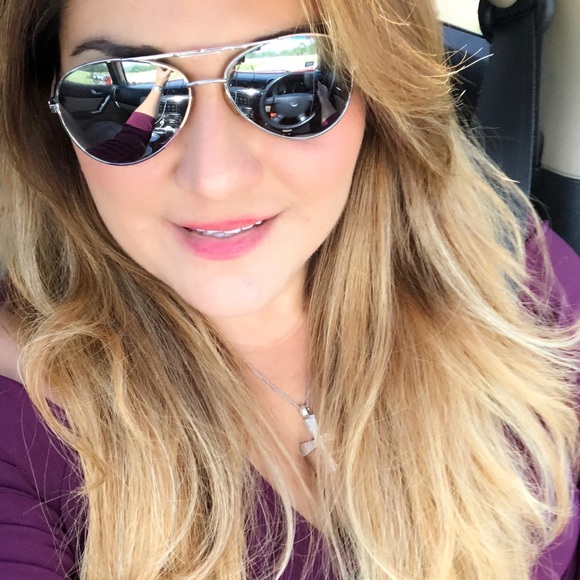 Meet your Posher, Edna - Picture 7 of 15